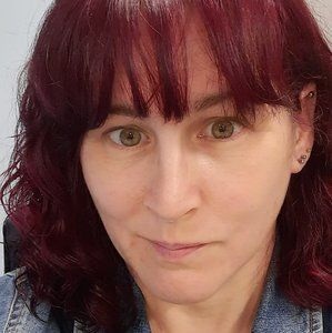 Meet your Posher, Elisa